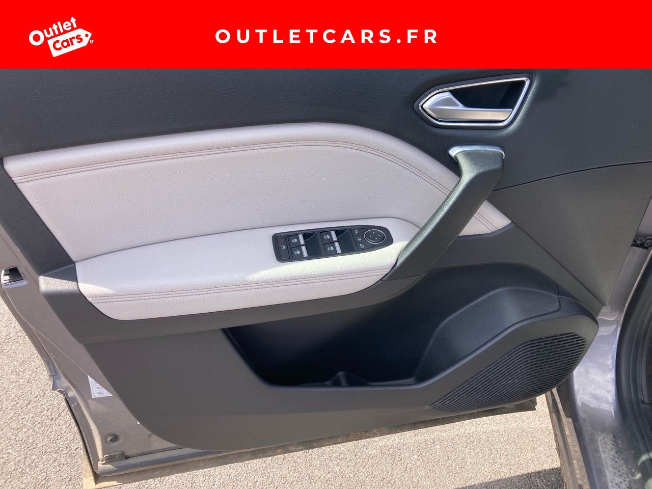 Voitures occasions RENAULT CAPTUR Initiale Paris Béthune