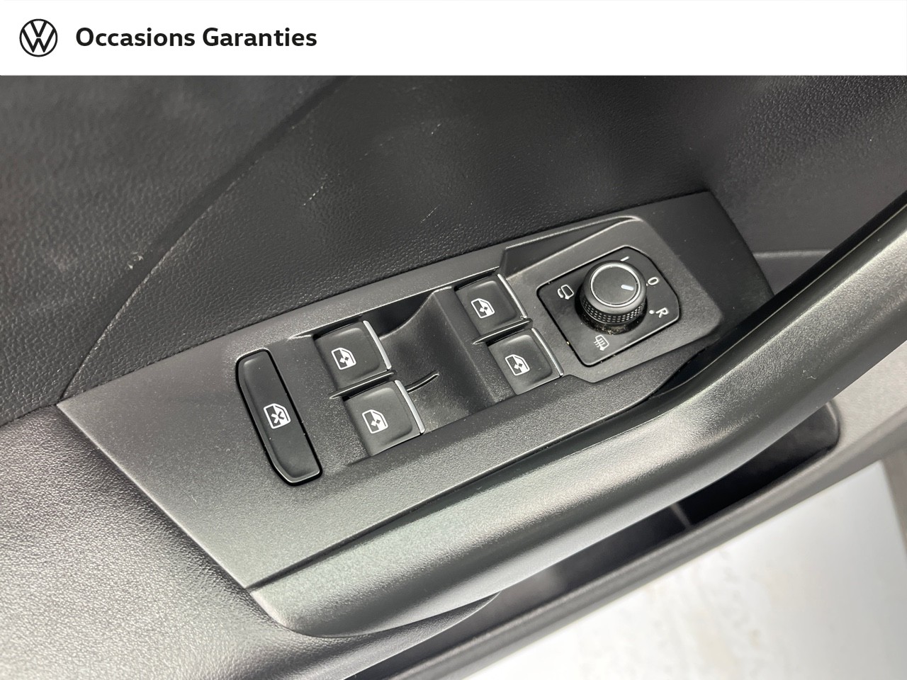 Voitures occasions VOLKSWAGEN T-CROSS R-Line Tech Orvault