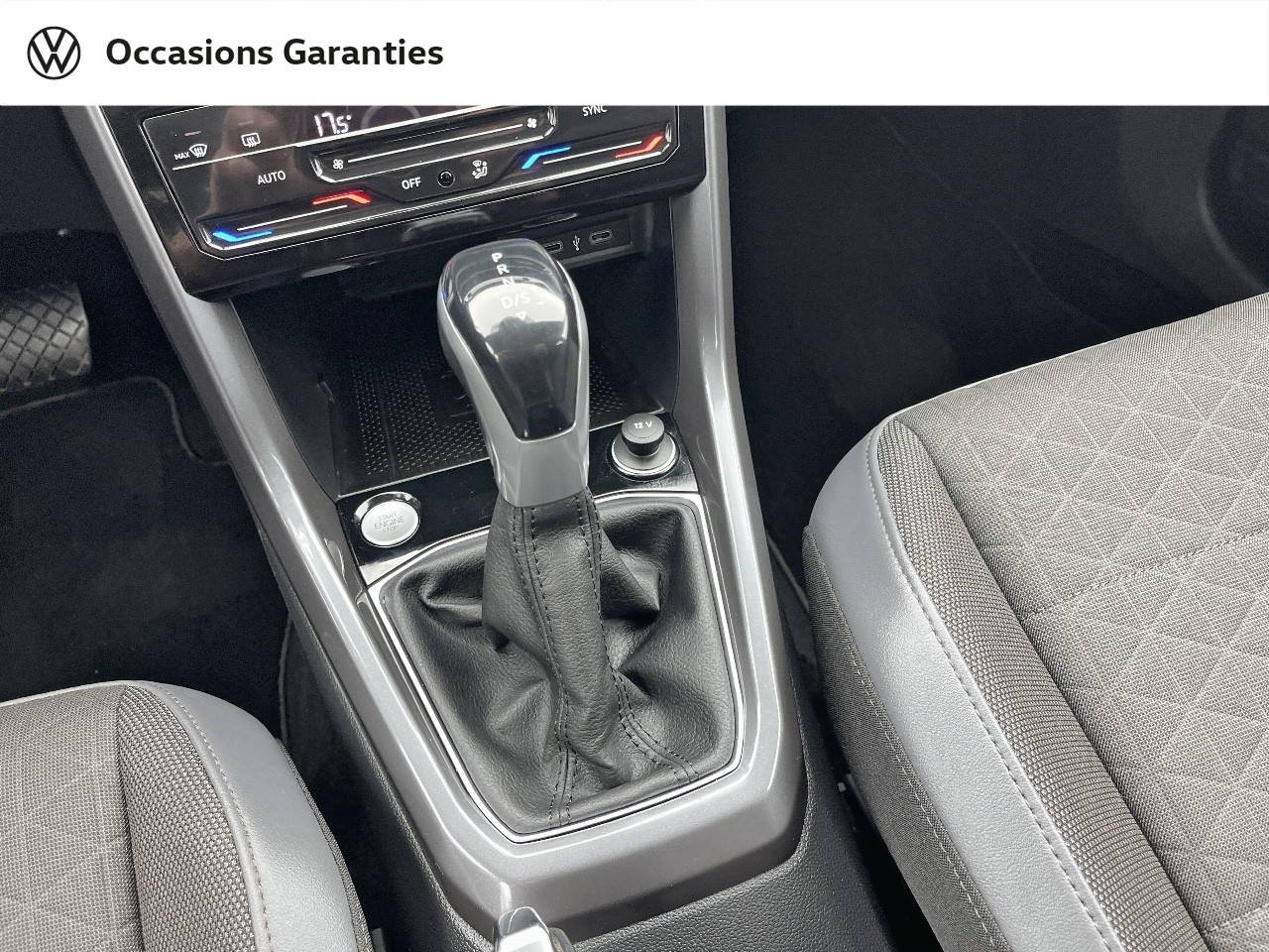 Voitures occasions VOLKSWAGEN T-CROSS R-Line Tech Orvault