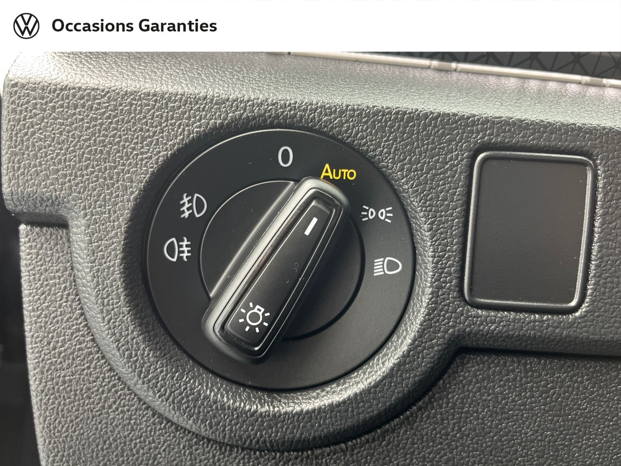 Voitures occasions VOLKSWAGEN T-CROSS R-Line Tech Orvault