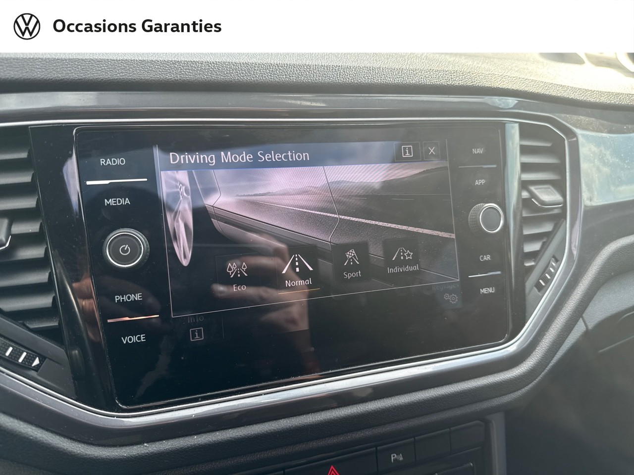Voitures occasions VOLKSWAGEN T-ROC R-Line Villemomble