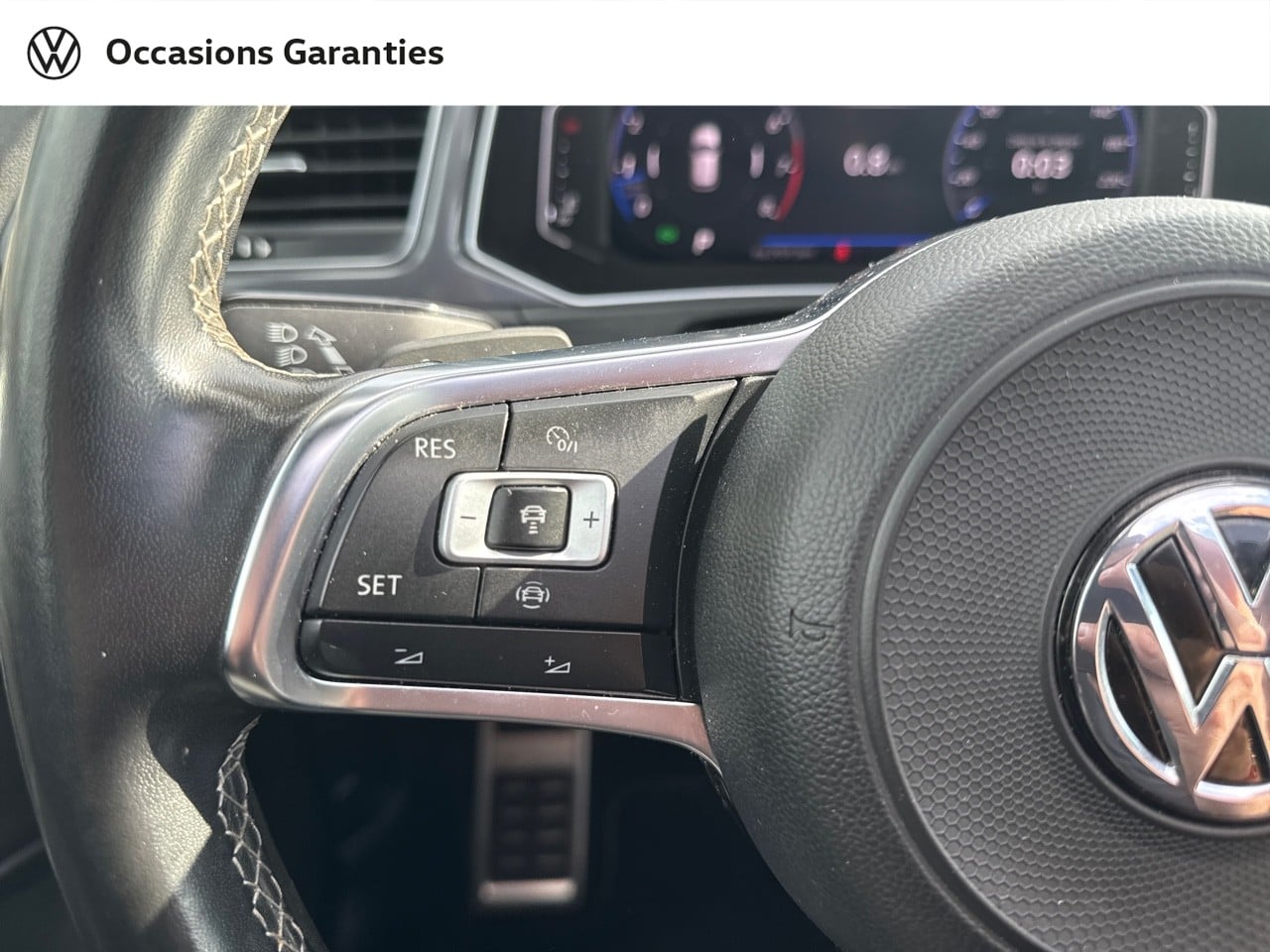 Voitures occasions VOLKSWAGEN T-ROC R-Line Villemomble