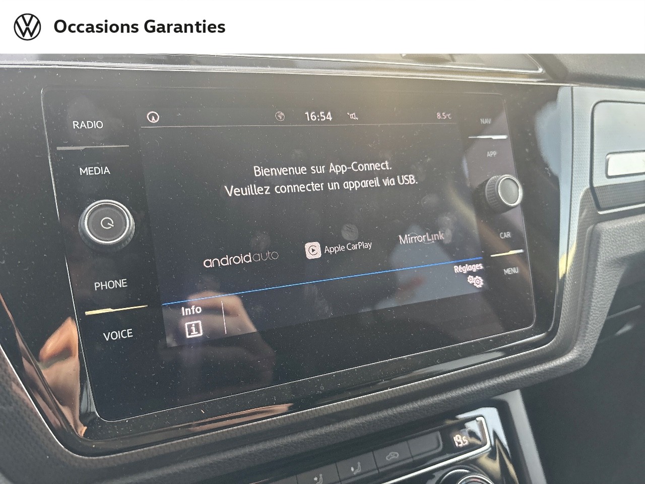 Voitures occasions VOLKSWAGEN TOURAN Connect Lens