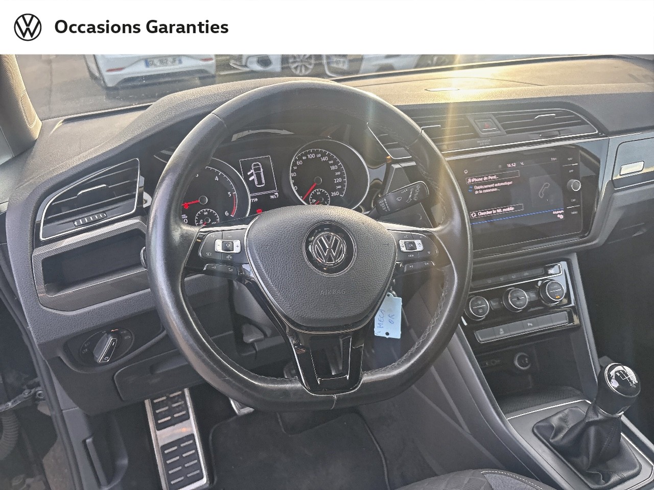 Voitures occasions VOLKSWAGEN TOURAN Connect Lens