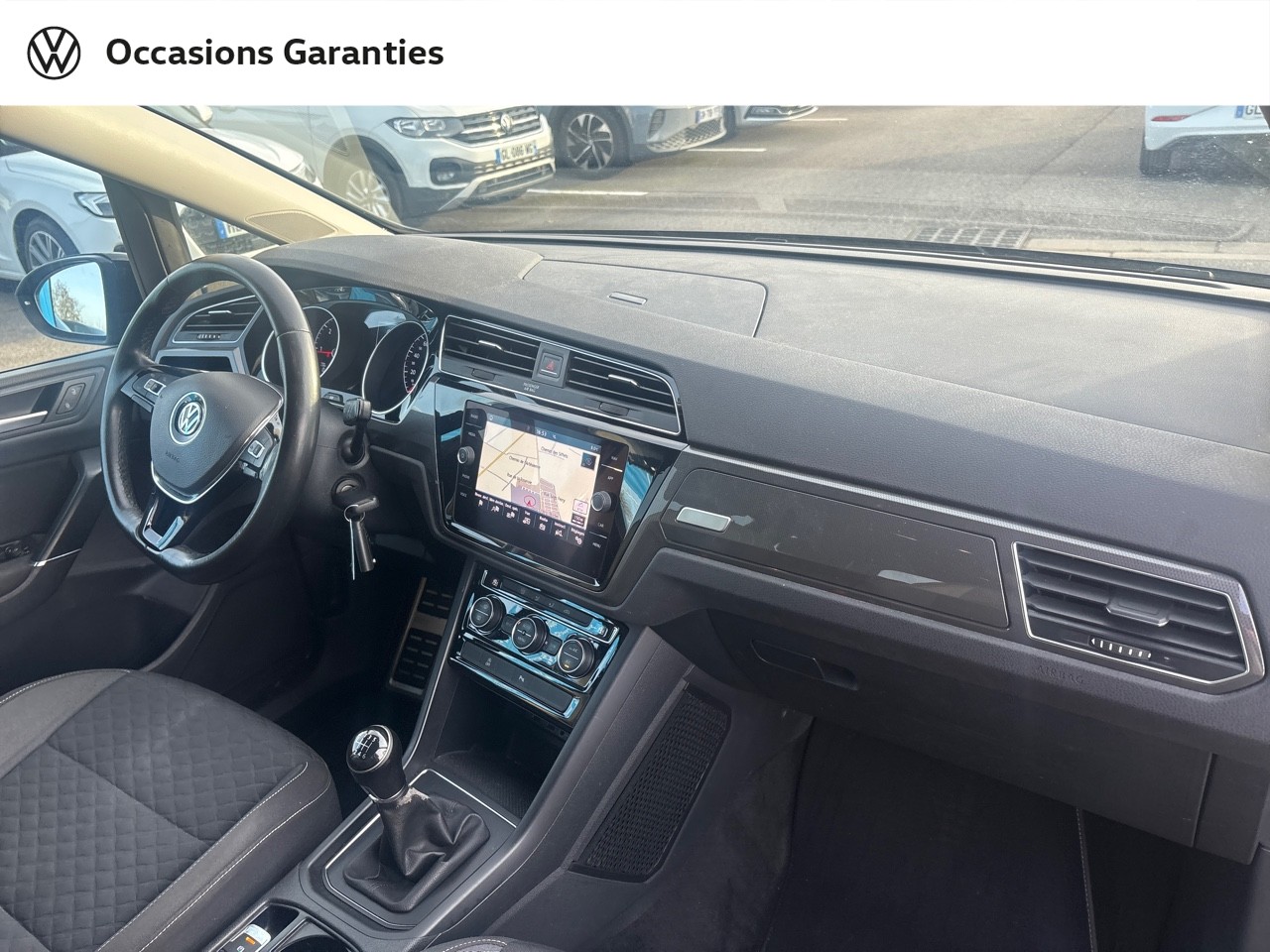 Voitures occasions VOLKSWAGEN TOURAN Connect Lens