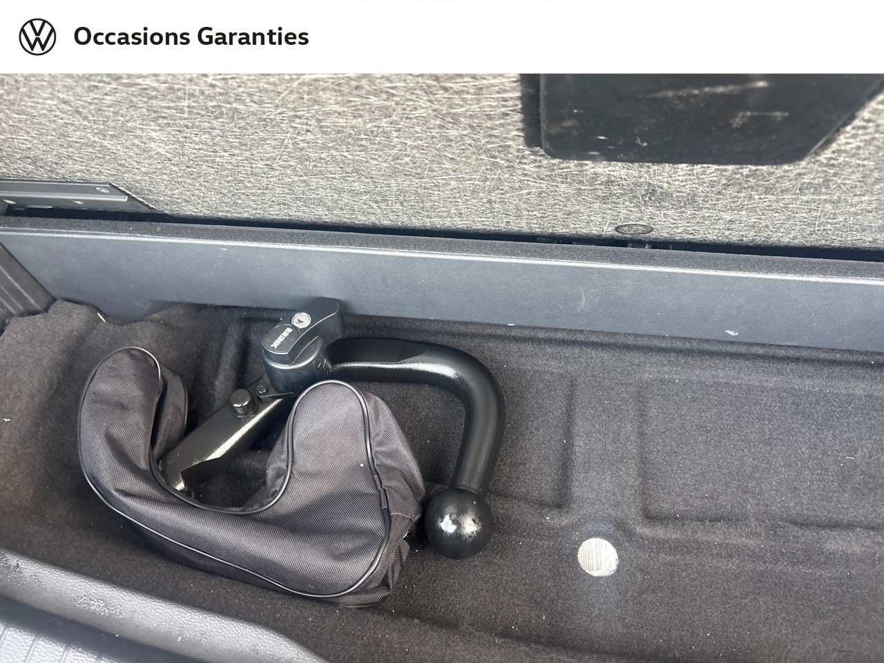 Voitures occasions VOLKSWAGEN TOURAN Connect Lens