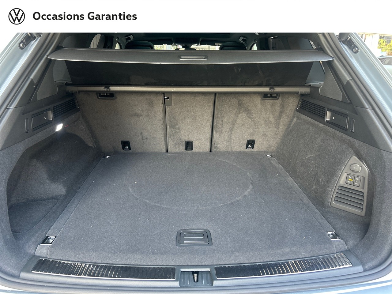 Voitures occasions VOLKSWAGEN TOUAREG R Paris