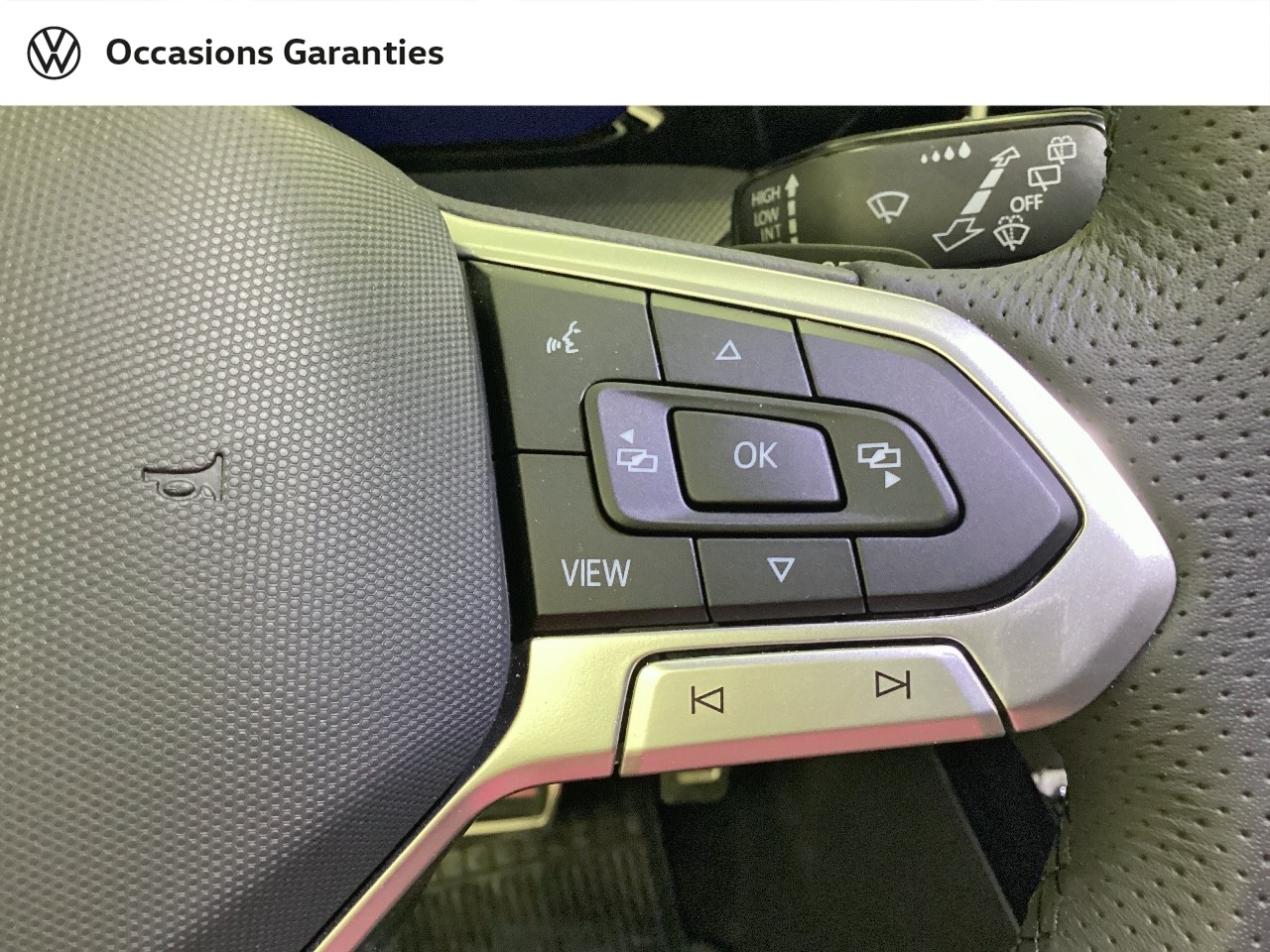 Voitures occasions VOLKSWAGEN GOLF R-Line Nice