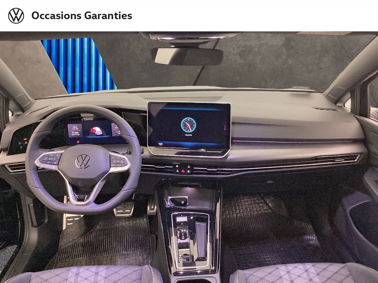 Voitures occasions VOLKSWAGEN GOLF R-Line Nice
