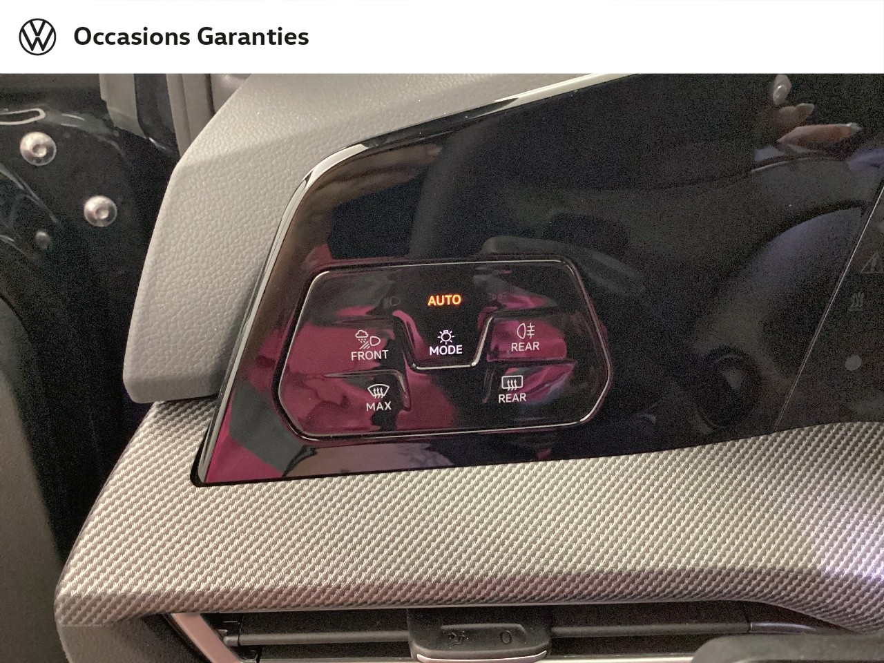 Voitures occasions VOLKSWAGEN GOLF R-Line Nice