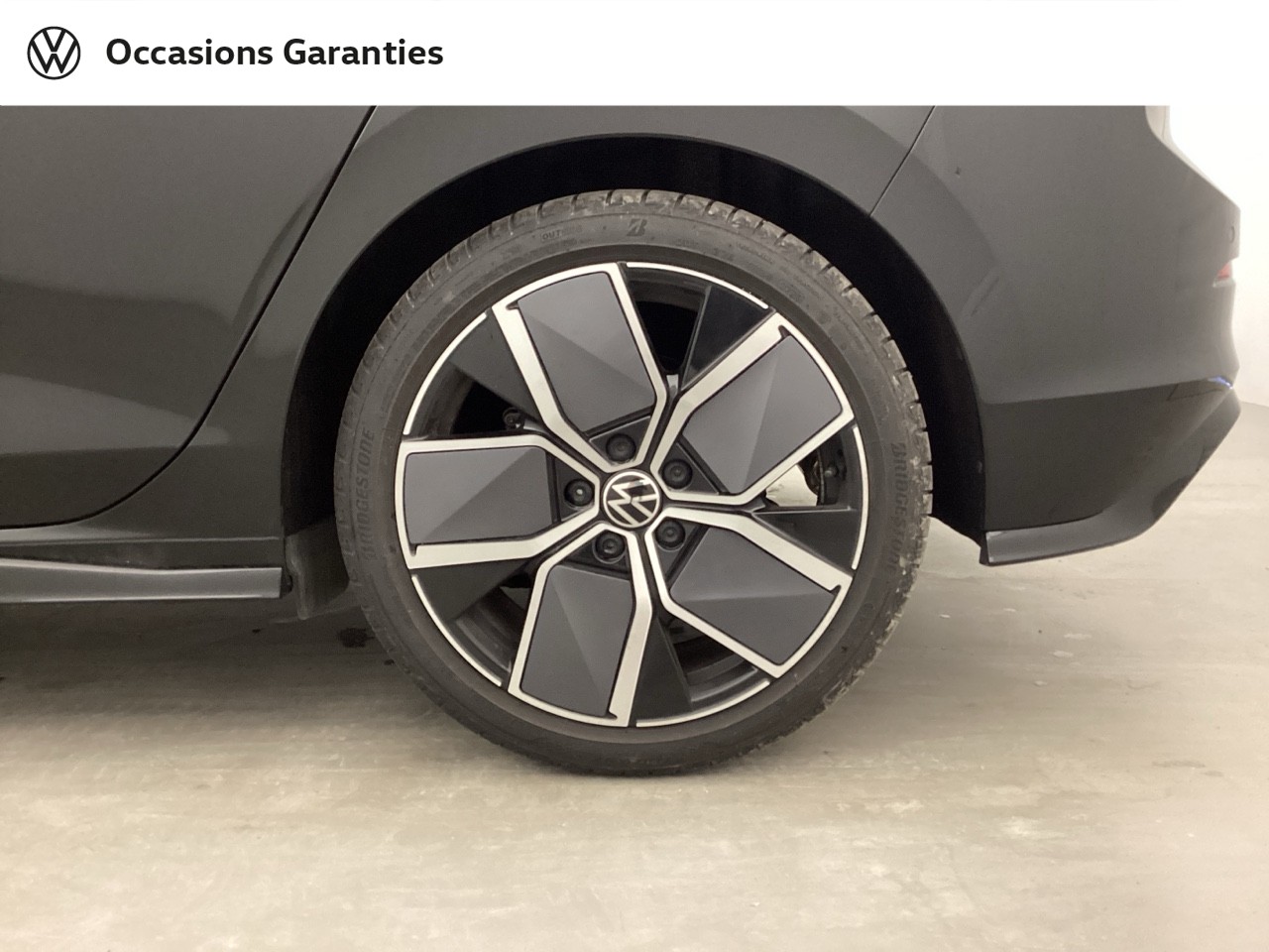 Voitures occasions VOLKSWAGEN GOLF R-Line Nice