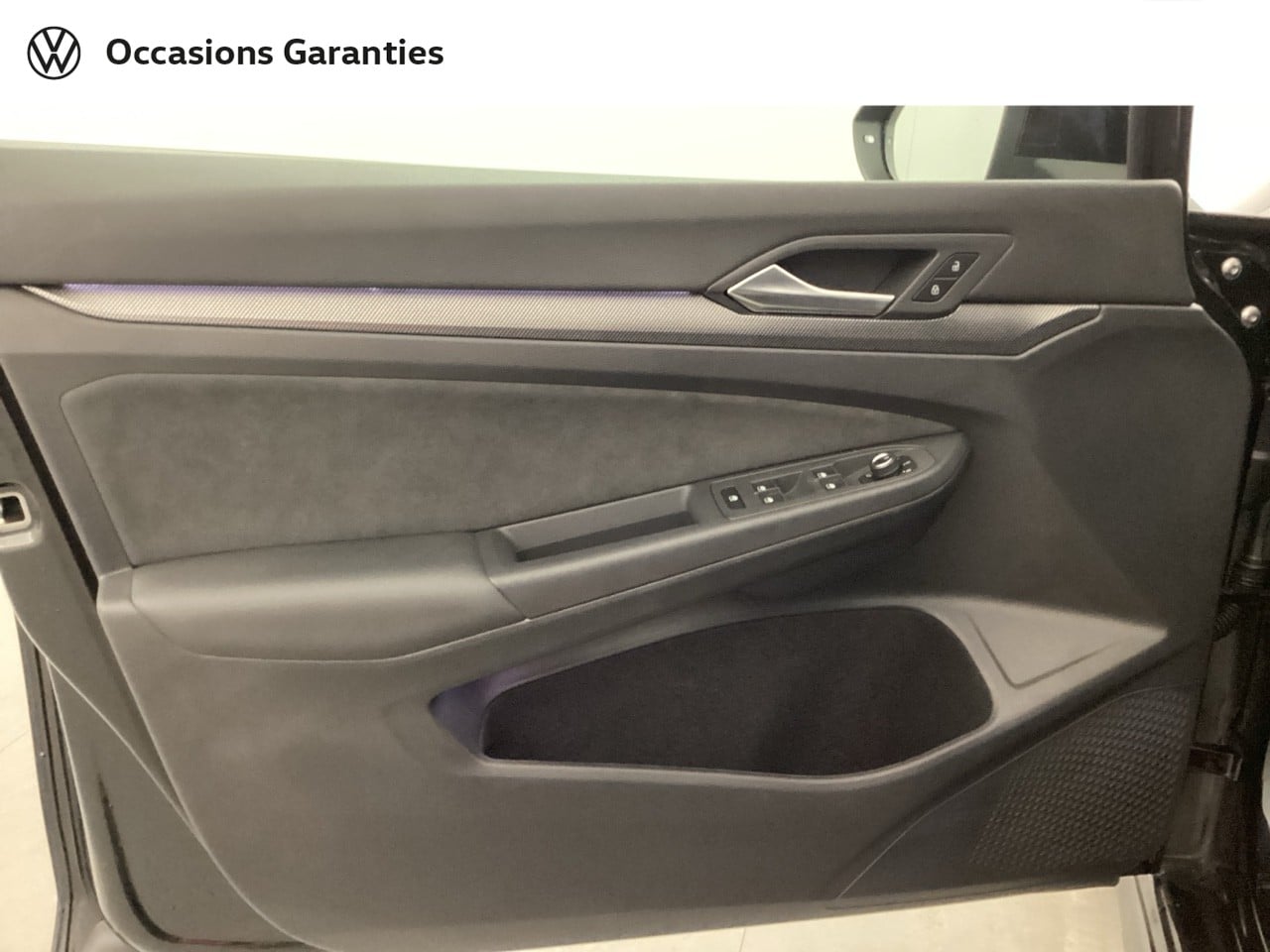 Voitures occasions VOLKSWAGEN GOLF R-Line Nice