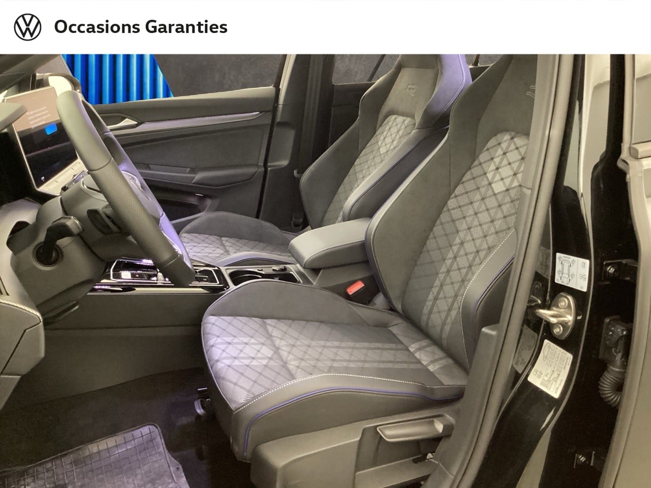 Voitures occasions VOLKSWAGEN GOLF R-Line Mougins