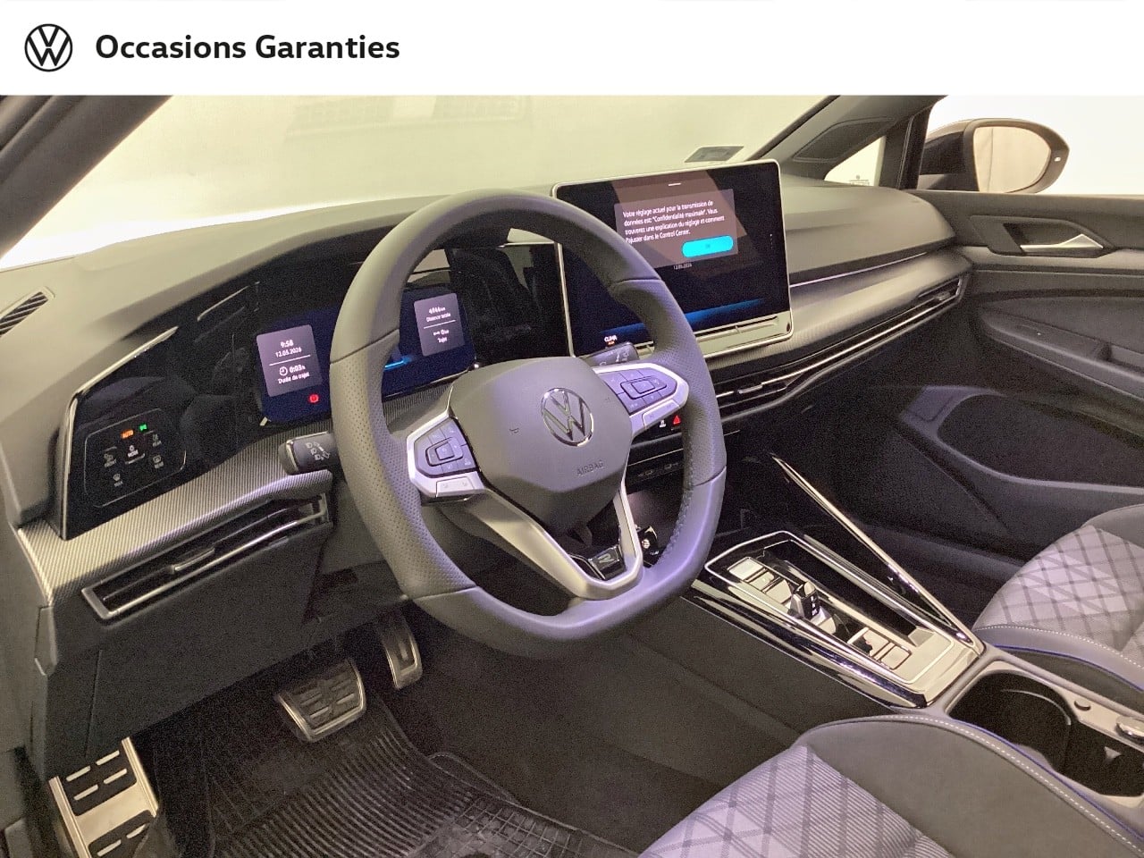 Voitures occasions VOLKSWAGEN GOLF R-Line Mougins