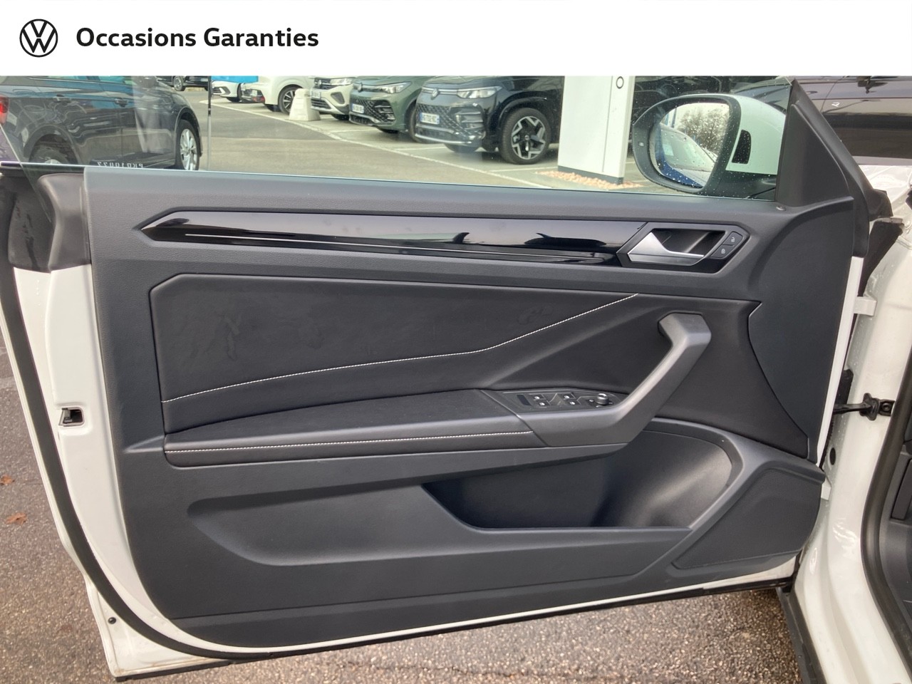 Voitures occasions VOLKSWAGEN T-Roc Cabriolet R-Line Villeneuve-d'Ascq