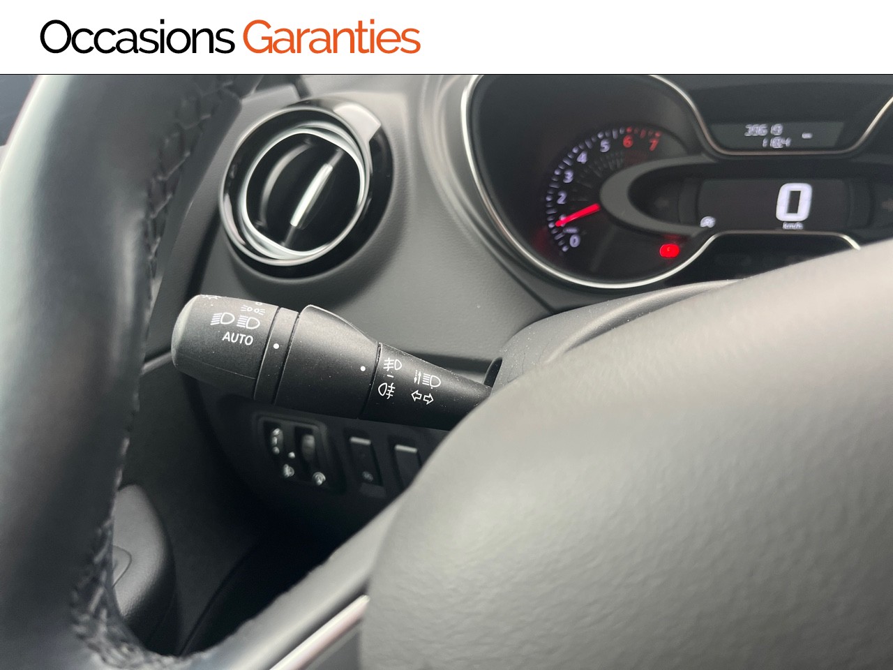 Voitures occasions RENAULT CAPTUR Intens Metz