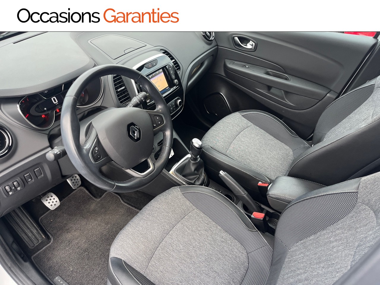 Voitures occasions RENAULT CAPTUR Intens Metz