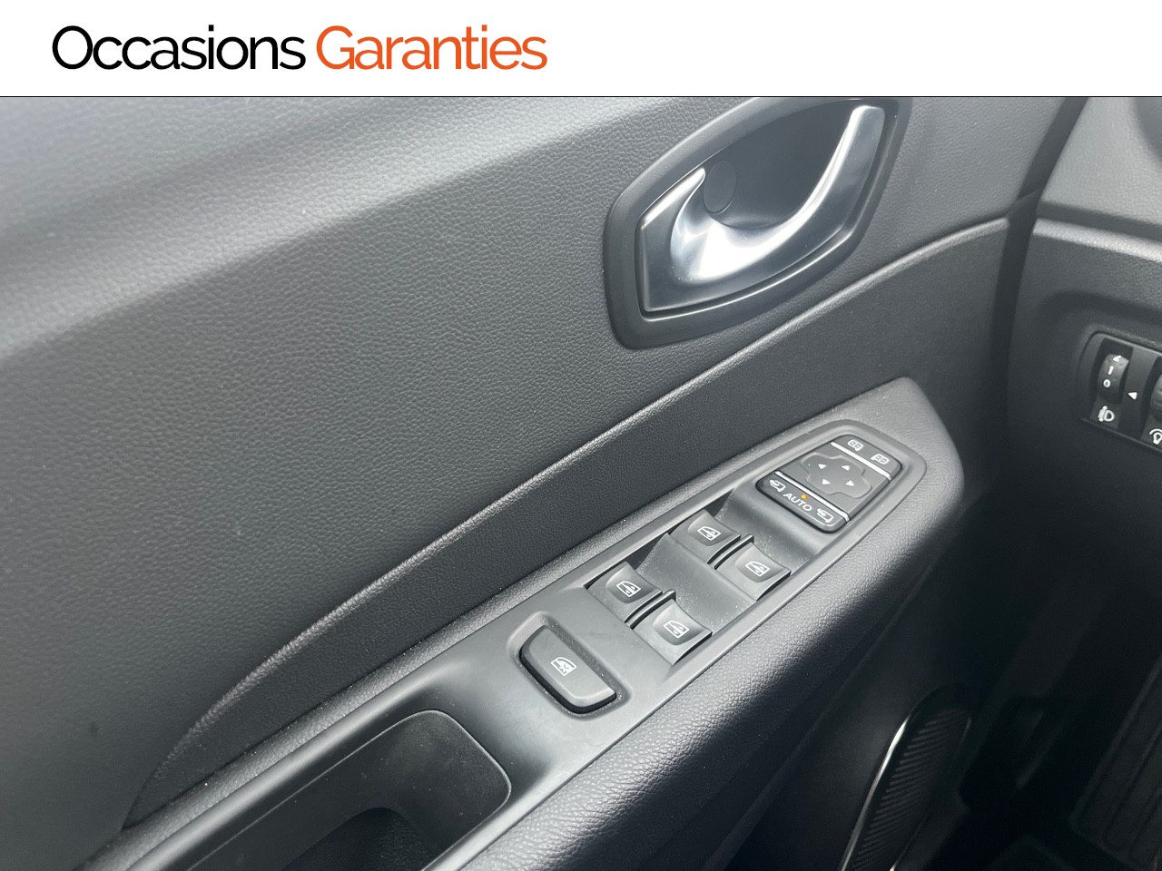 Voitures occasions RENAULT CAPTUR Intens Metz