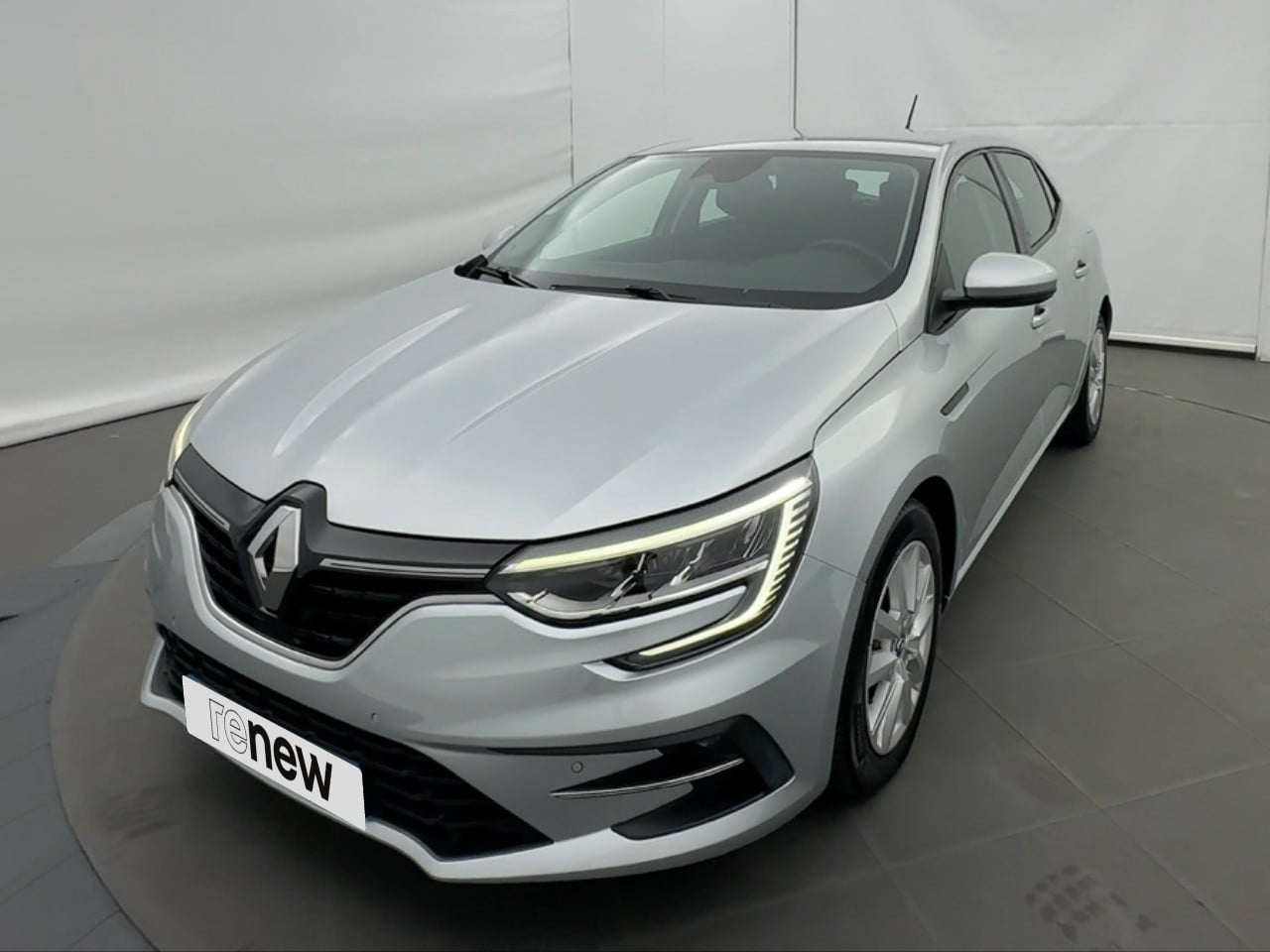 1.6 E-Tech Plug-in 160ch Business -21N