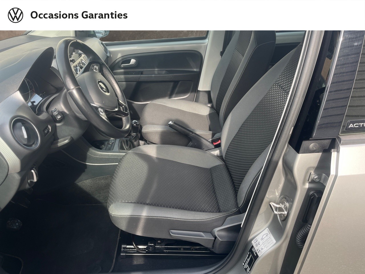 Voitures occasions VOLKSWAGEN up! Active Saint-Grégoire