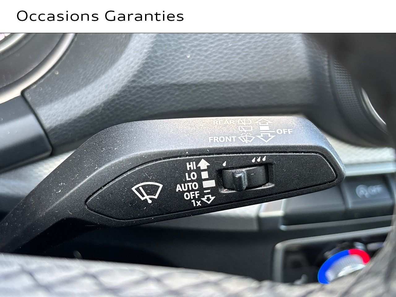 Voitures occasions Audi Q2 Design Lens