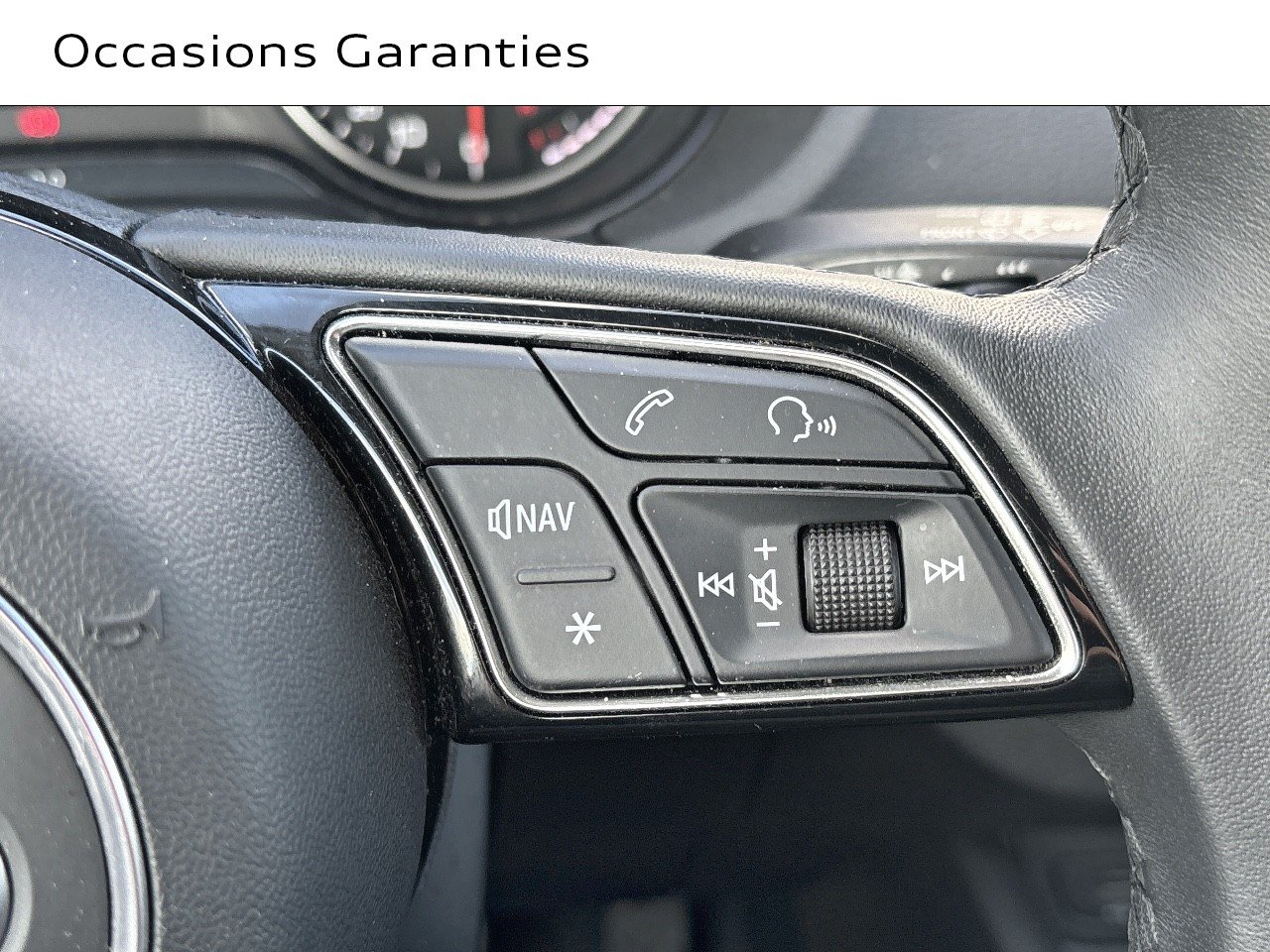 Voitures occasions Audi Q2 Design Lens