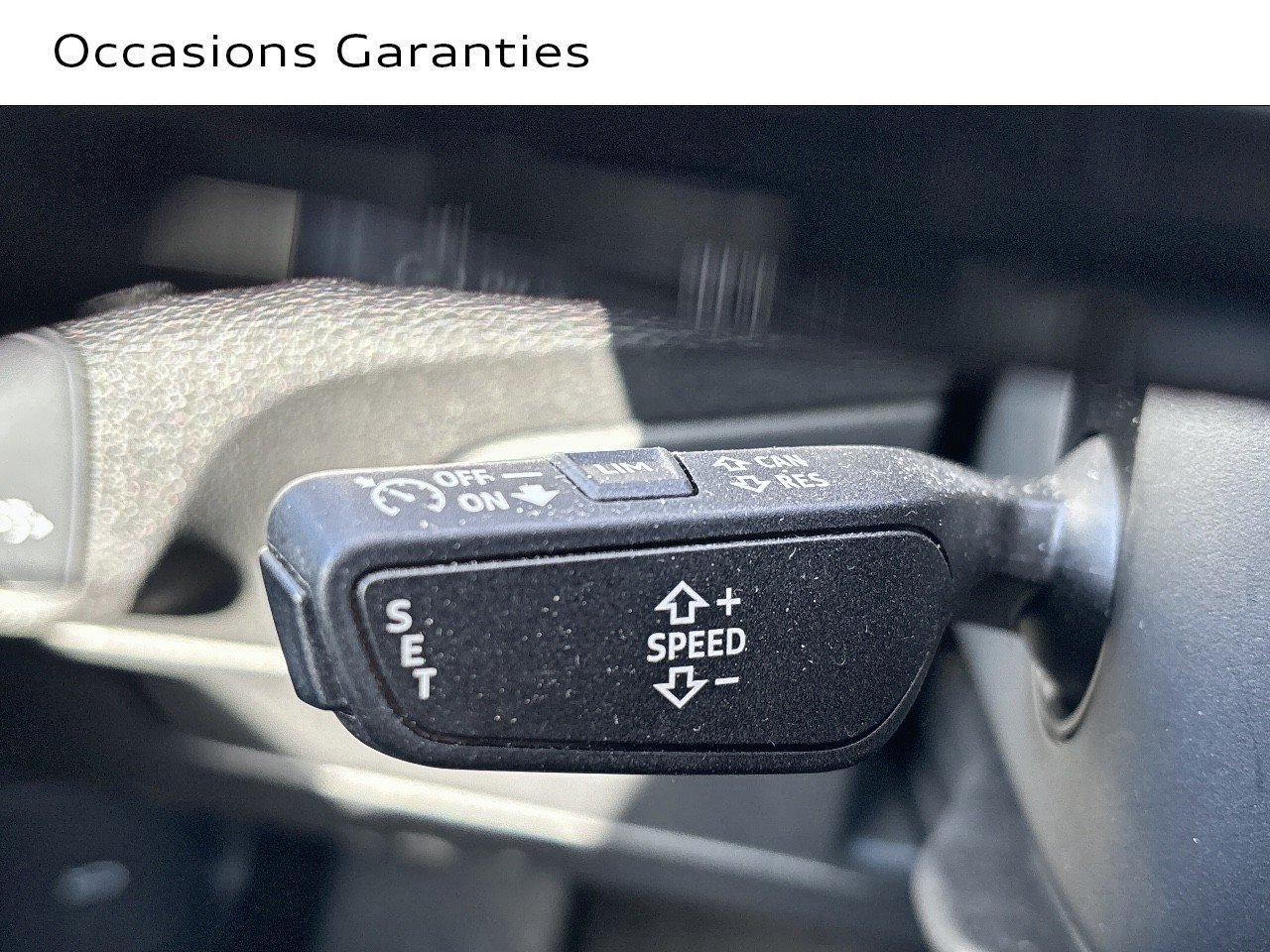 Voitures occasions Audi Q2 Design Lens