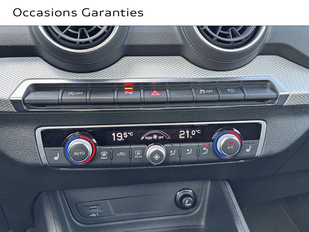 Voitures occasions Audi Q2 Design Lens