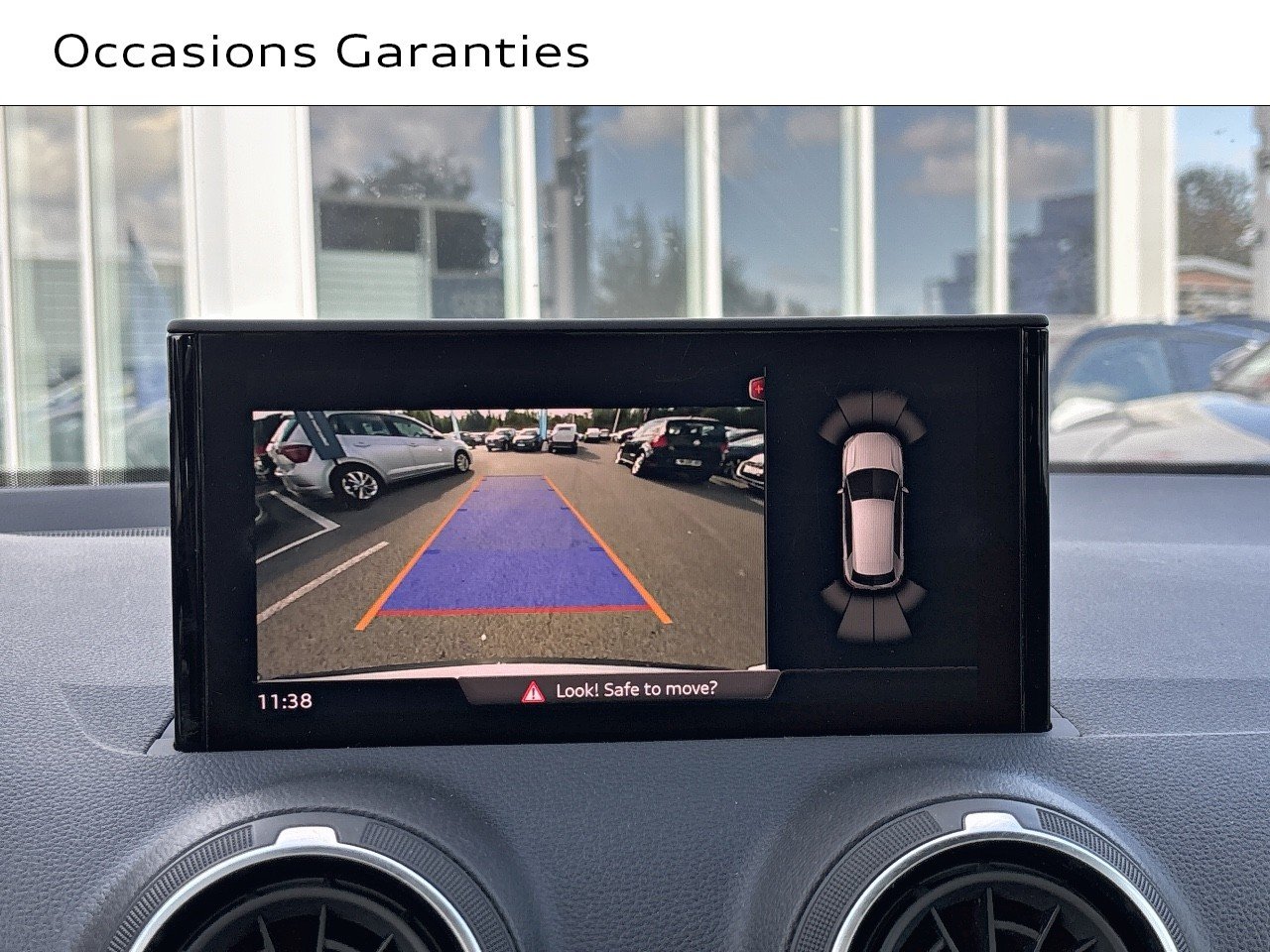 Voitures occasions Audi Q2 Design Lens