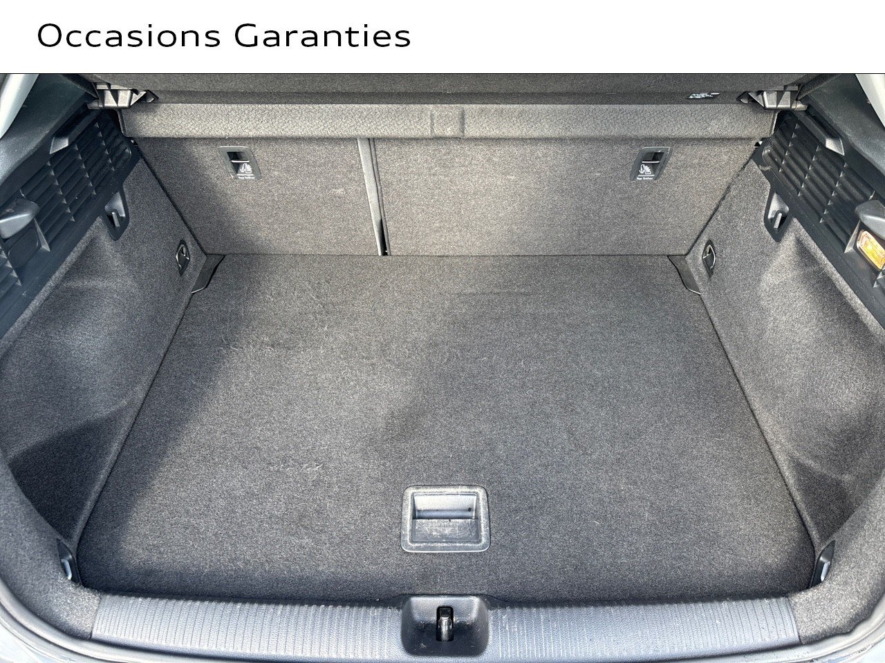 Voitures occasions Audi Q2 Design Lens