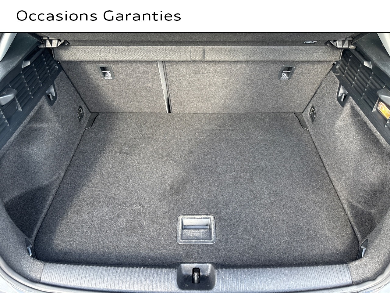 Voitures occasions Audi Q2 Design Lens