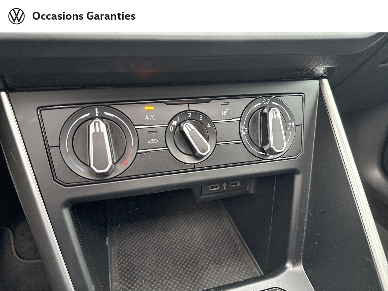 Voitures occasions VOLKSWAGEN POLO Life Villemomble