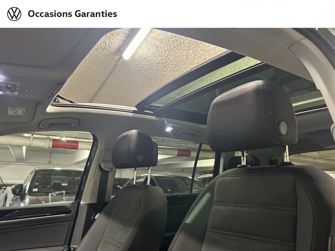 Voitures occasions VOLKSWAGEN Golf SW R-Line Paris