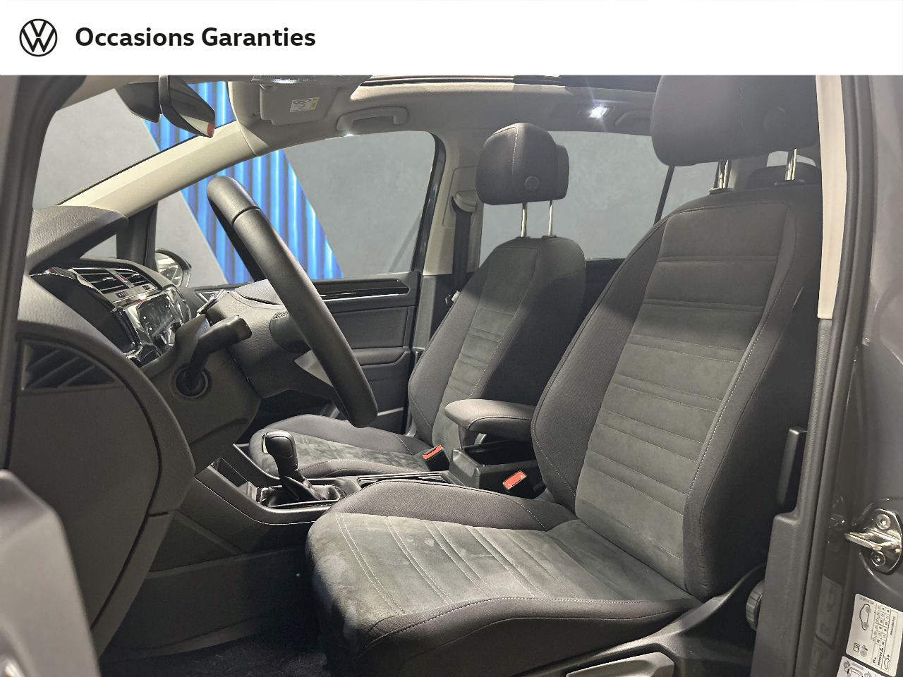 Voitures occasions VOLKSWAGEN Golf SW R-Line Paris