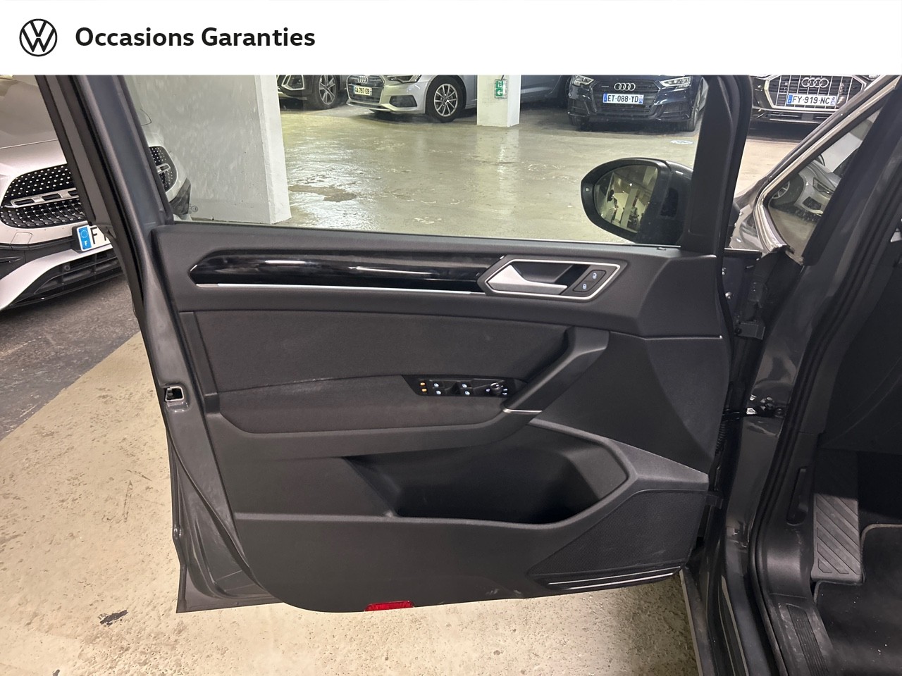 Voitures occasions VOLKSWAGEN Golf SW R-Line Paris