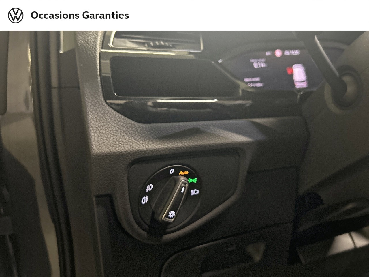 Voitures occasions VOLKSWAGEN Golf SW R-Line Paris