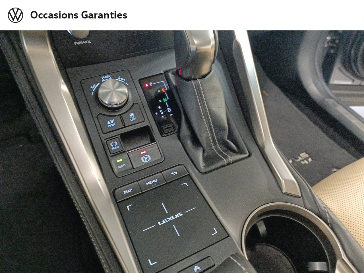 Voitures occasions LEXUS NX Luxe Laxou