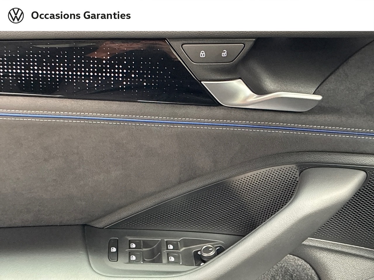 Voitures occasions VOLKSWAGEN Passat SW R-Line Clermont-Ferrand