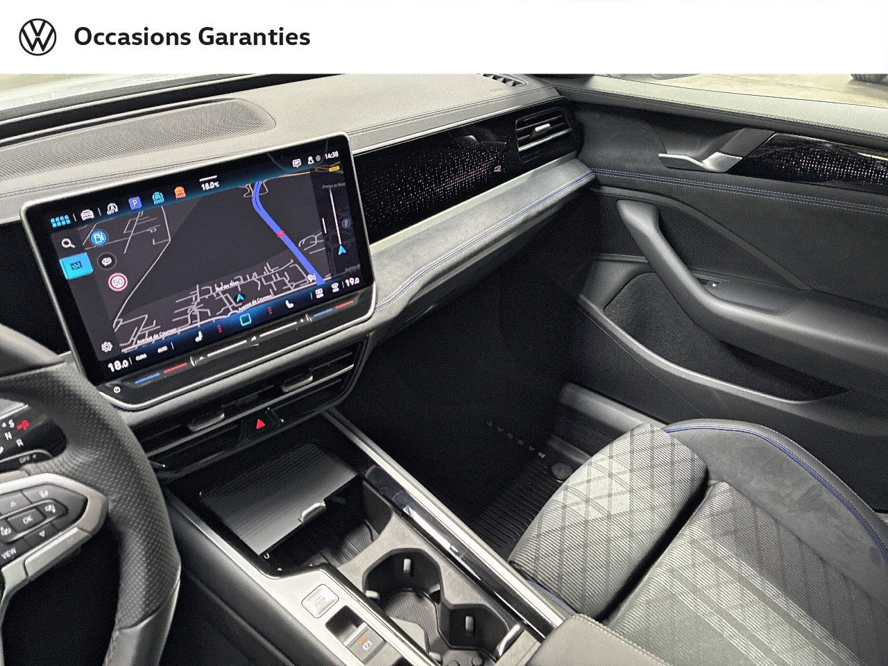 Voitures occasions VOLKSWAGEN Passat SW R-Line Clermont-Ferrand