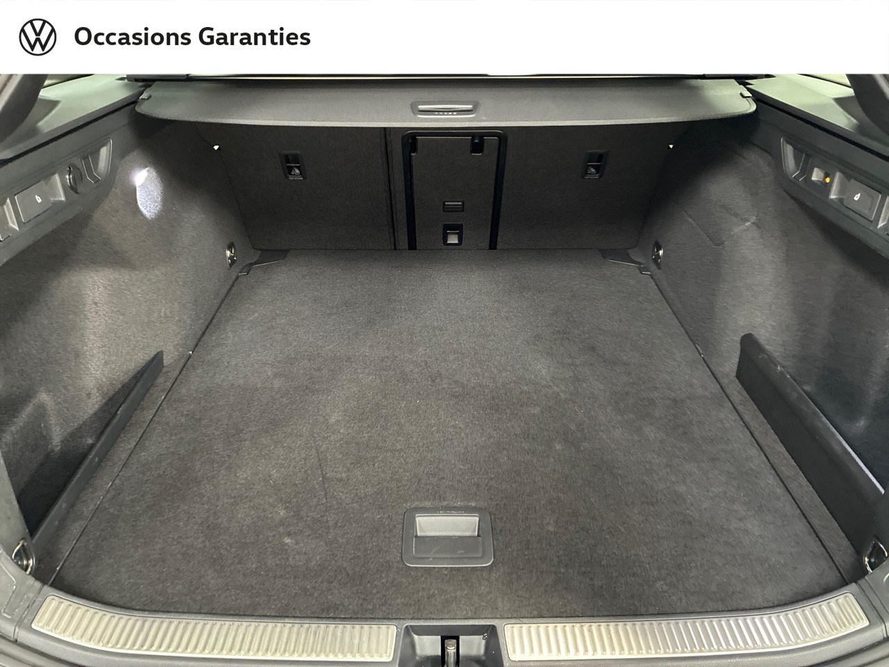 Voitures occasions VOLKSWAGEN Passat SW R-Line Clermont-Ferrand