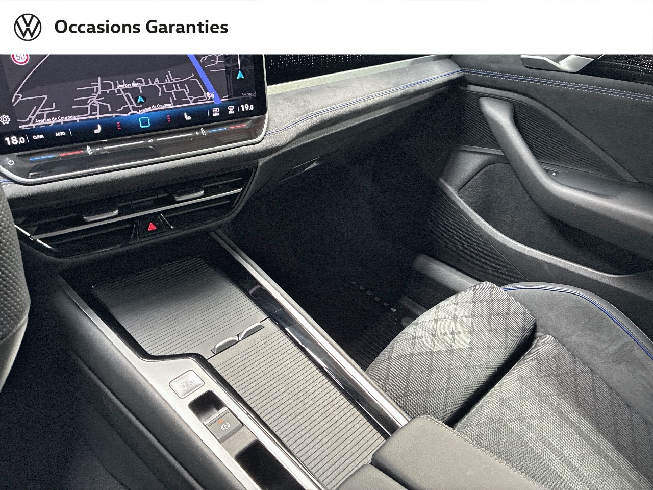 Voitures occasions VOLKSWAGEN Passat SW R-Line Clermont-Ferrand