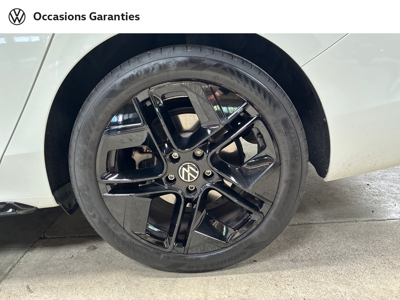 Voitures occasions VOLKSWAGEN Passat SW R-Line Clermont-Ferrand