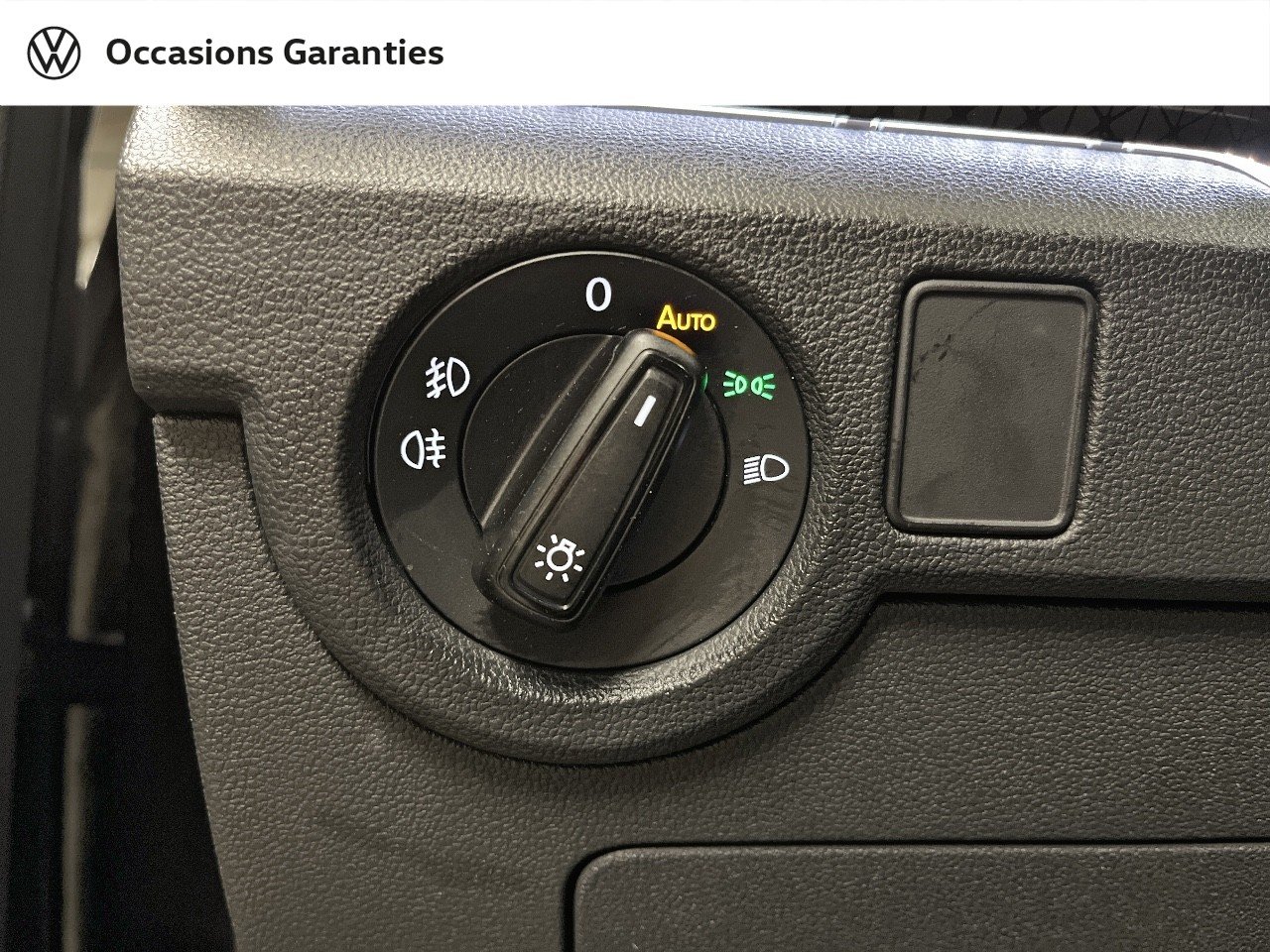 Voitures occasions VOLKSWAGEN T-CROSS Carat Paris