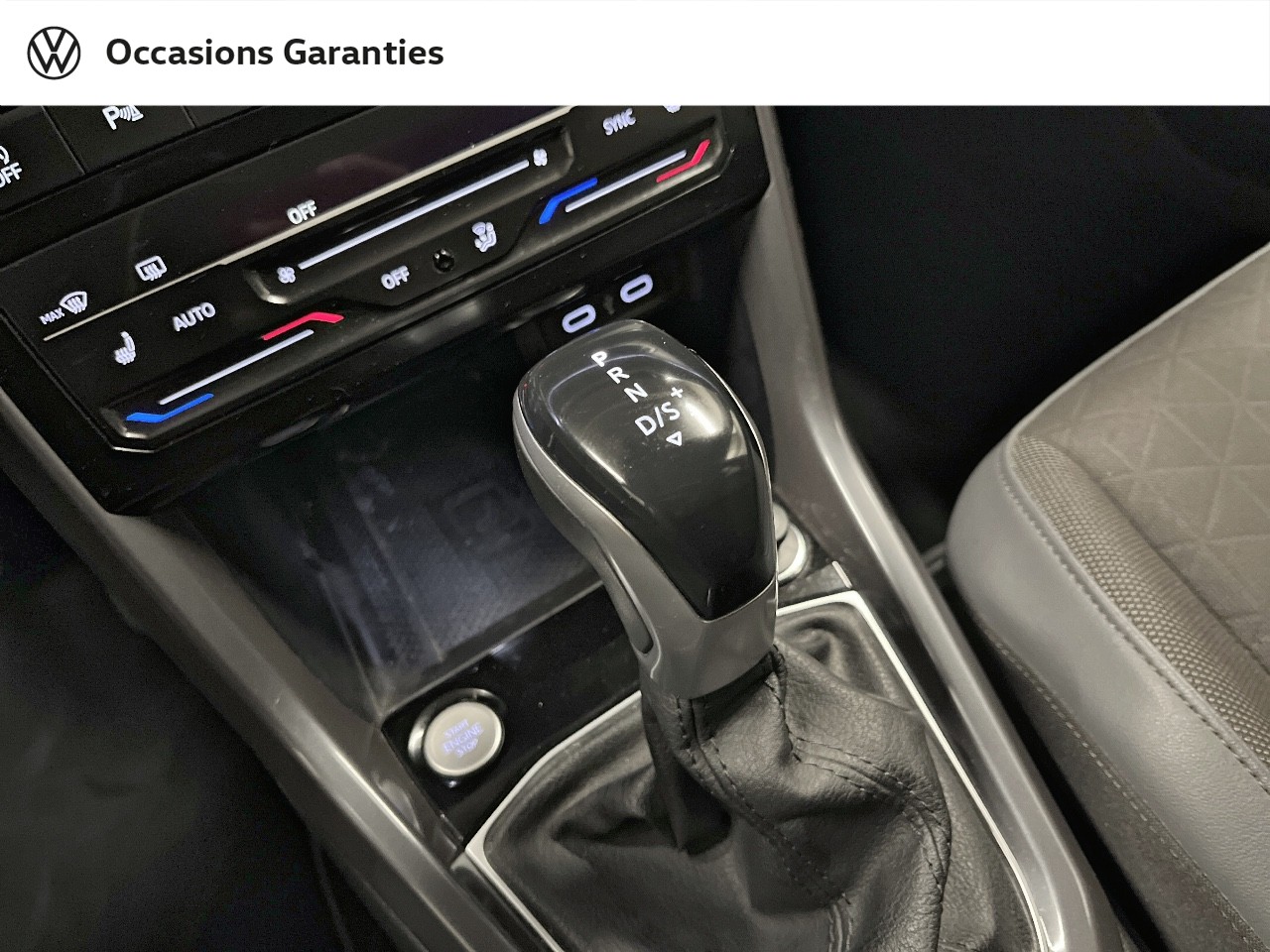 Voitures occasions VOLKSWAGEN T-CROSS Carat Paris