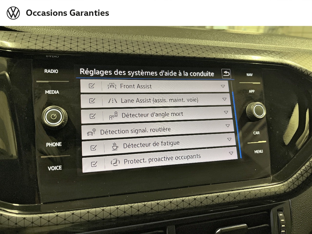 Voitures occasions VOLKSWAGEN T-CROSS Carat Paris
