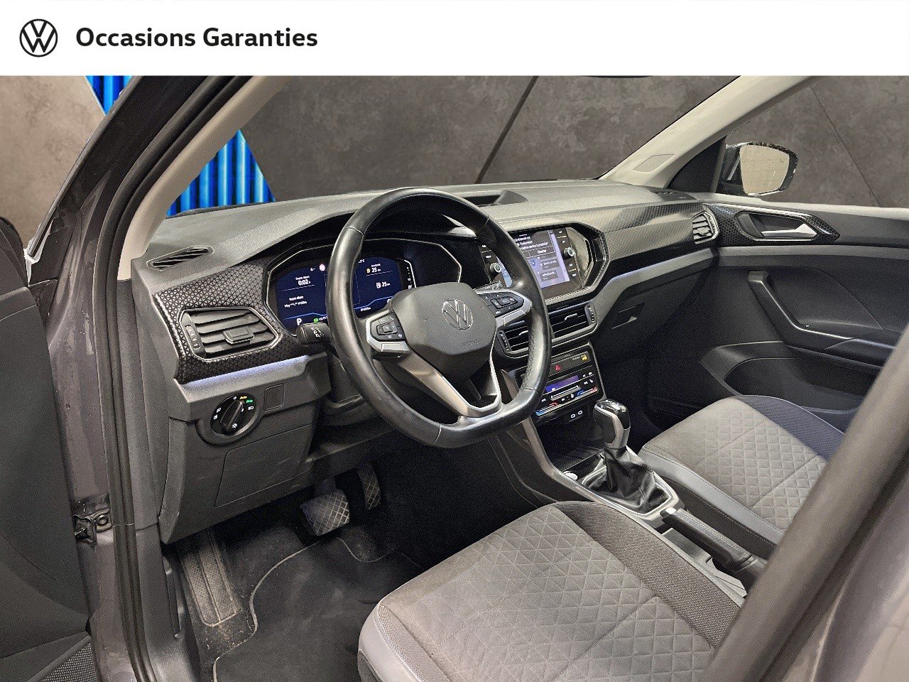 Voitures occasions VOLKSWAGEN T-CROSS Carat Paris