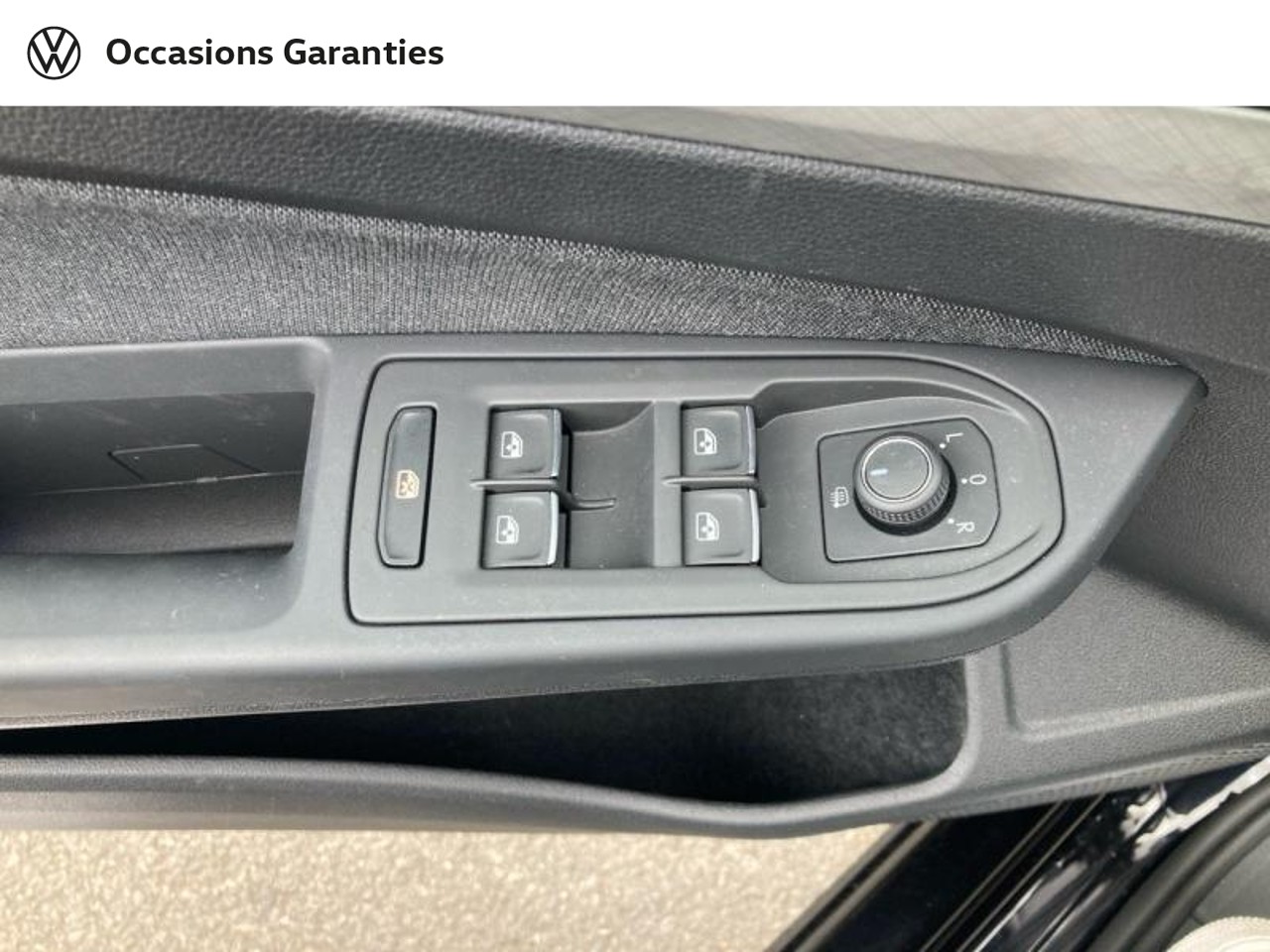 Voitures occasions VOLKSWAGEN GOLF Life Villeneuve-d'Ascq