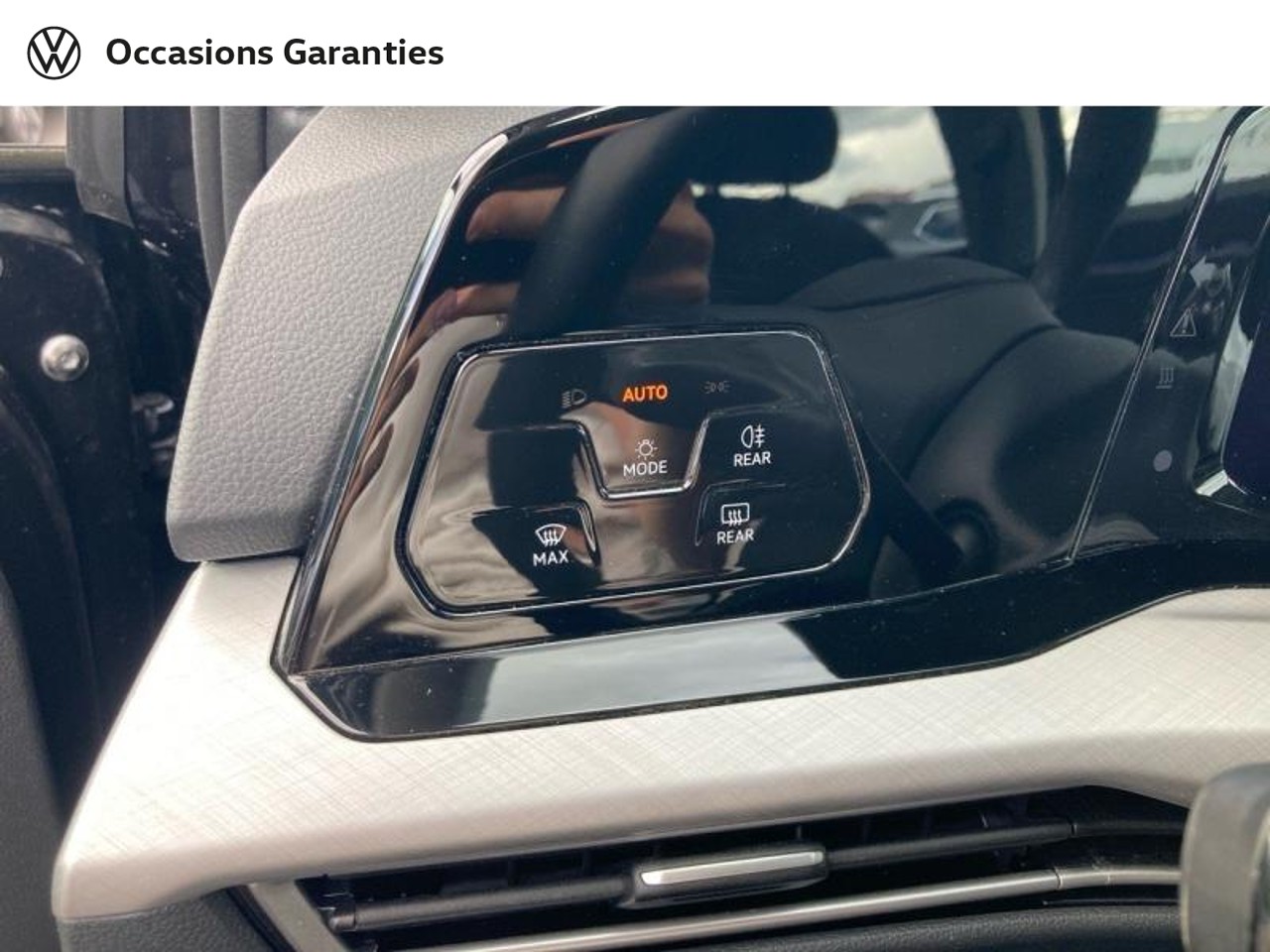 Voitures occasions VOLKSWAGEN GOLF Life Villeneuve-d'Ascq