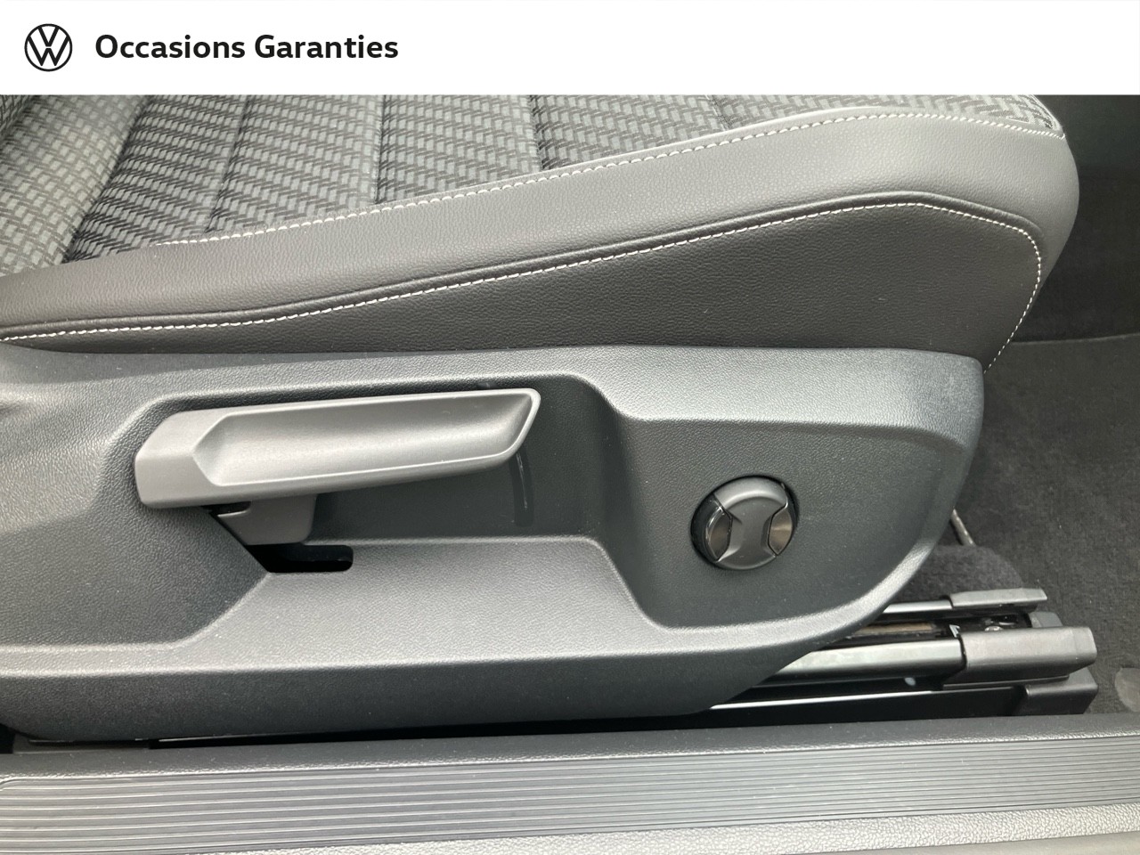 Voitures occasions VOLKSWAGEN T-Roc Cabriolet R-Line Villeneuve-d'Ascq