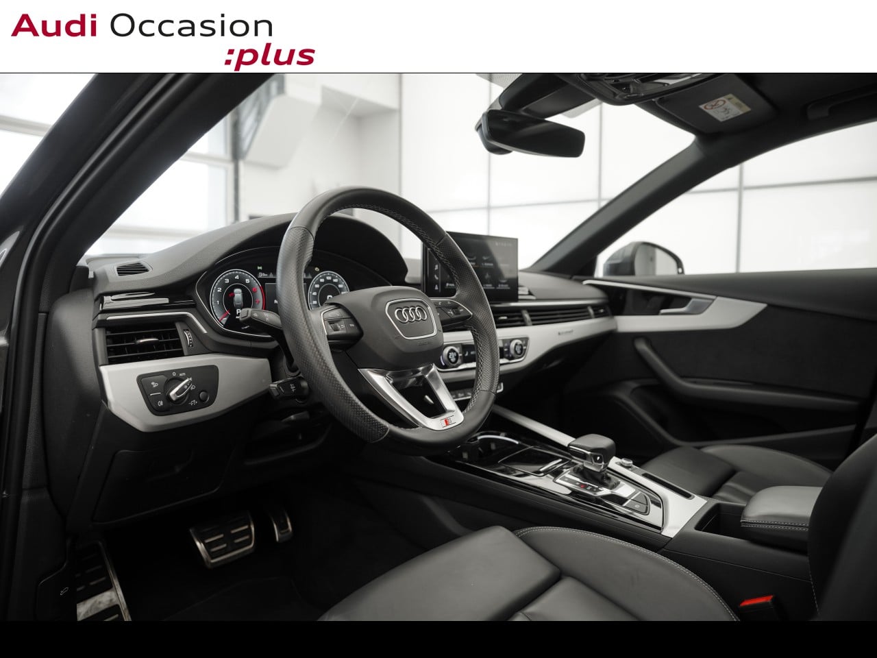 Voitures occasions Audi A4 Avant S line Montigny-le-Bretonneux